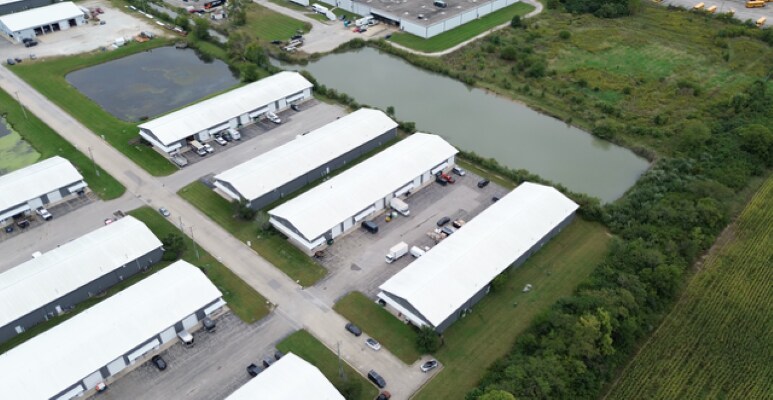 More Photos Of 1317 S Schoolhouse Rd, New Lenox Warehouse For Lease