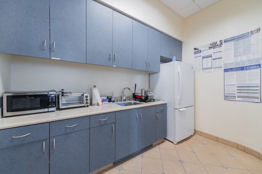 More Photos Of 9960-9970 Research Dr, Irvine Office For Sale