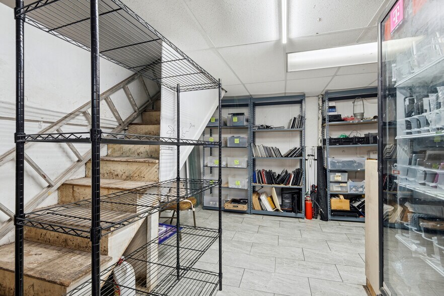More Photos Of 114 Baronne St, New Orleans General Retail For Sale