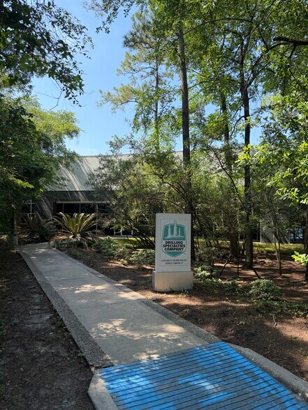 More Photos Of 3606-3608 Research Forest Dr, The Woodlands Office For Lease