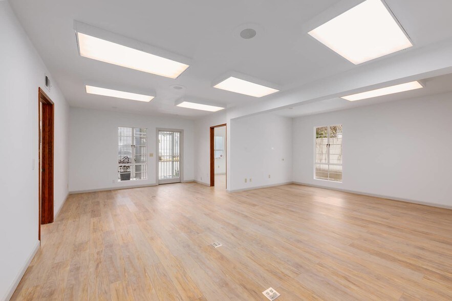 More Photos Of 424 Pico Blvd, Santa Monica Loft Creative Space For Lease