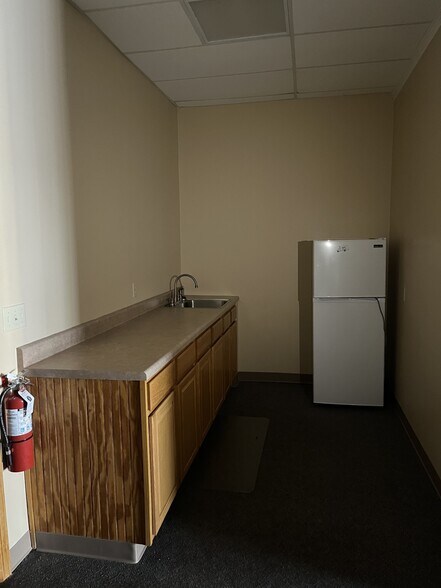 More Photos Of 345-369 E Economy Rd, Morristown Freestanding For Lease