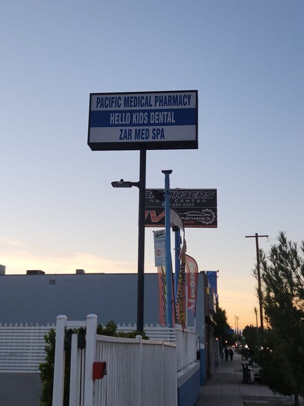 More Photos Of 6630 Foothill Blvd, Tujunga Freestanding For Lease