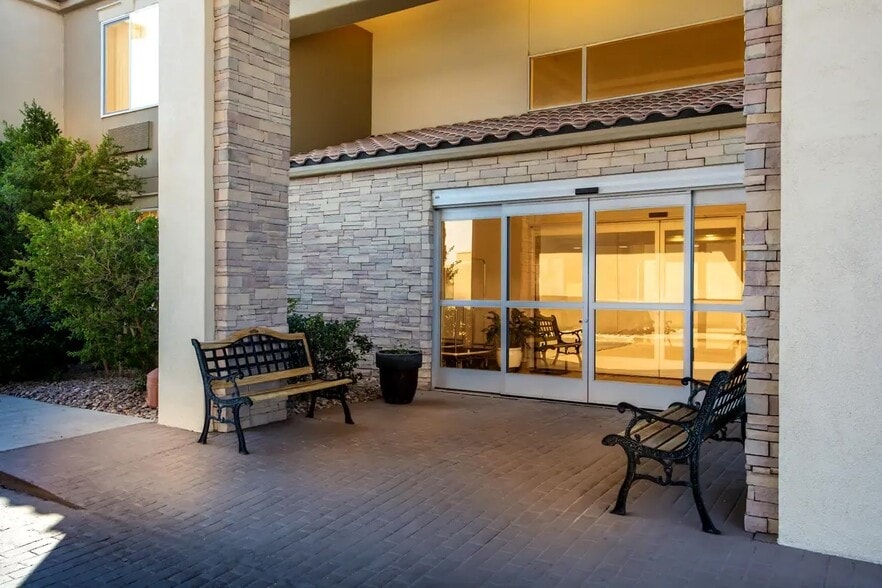 More Photos Of 2205 N Date St, Truth Or Consequences Hotel For Sale