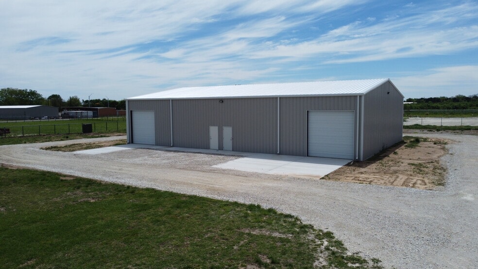 Primary Photo Of 490 Locust St, Whitesboro Industrial For Lease