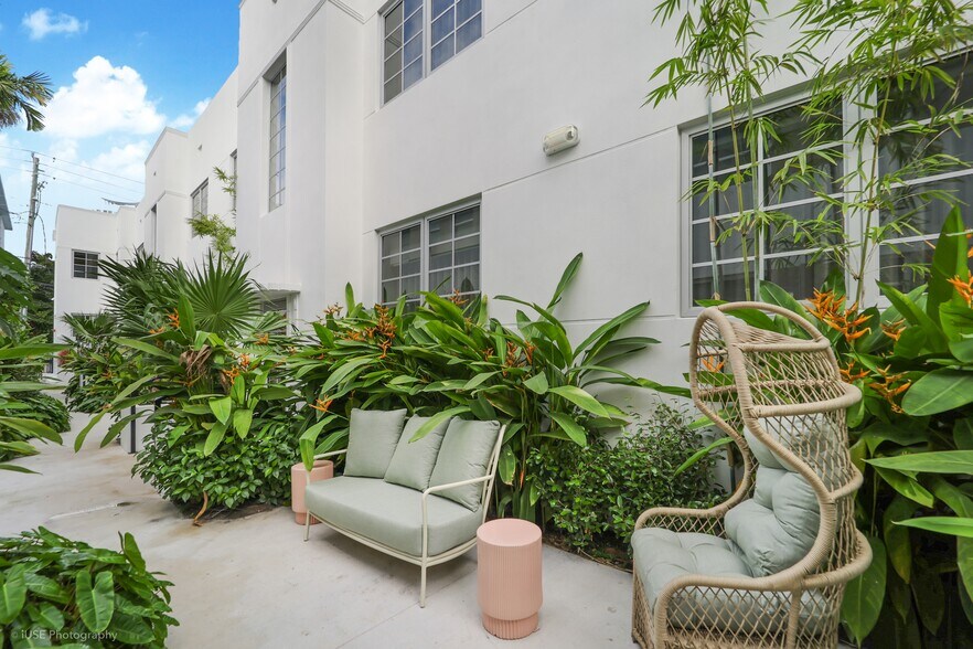 More Photos Of 310 Meridian Ave, Miami Beach Hotel For Sale
