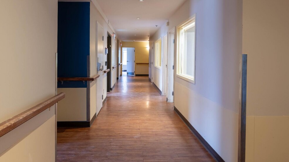 More Photos Of 11810 Av Du Bois-De-Boulogne, Montréal Assisted Living For Sale