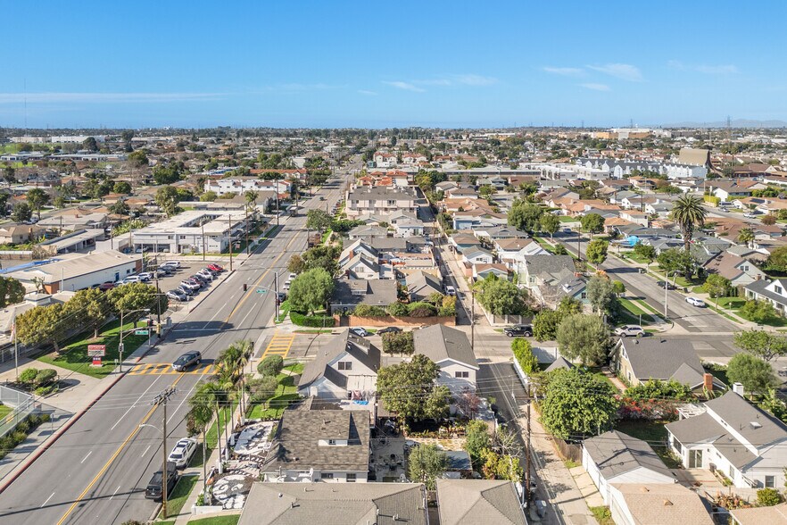 More Photos Of 3759 W 182nd St, Torrance Multifamily For Sale