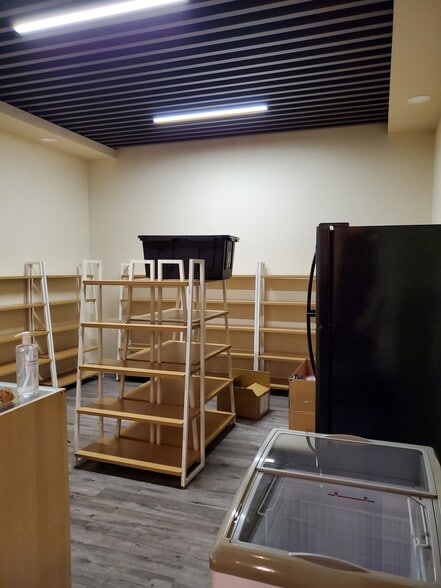 More Photos Of 400 W Disney Way, Anaheim Unknown For Lease