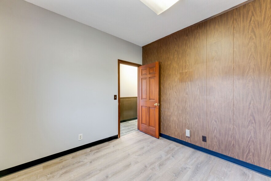 More Photos Of 6501 E Livingston Ave, Reynoldsburg Medical For Lease