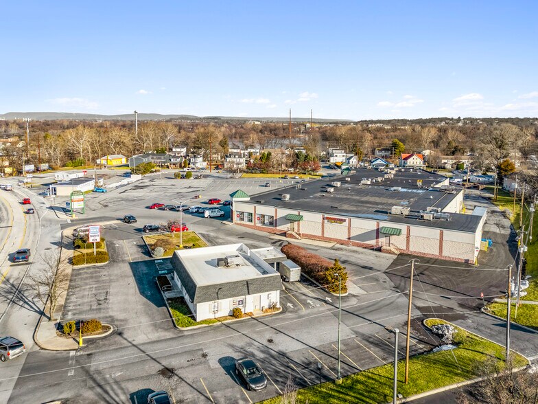 More Photos Of 120-132 Old York Rd, New Cumberland Unknown For Lease