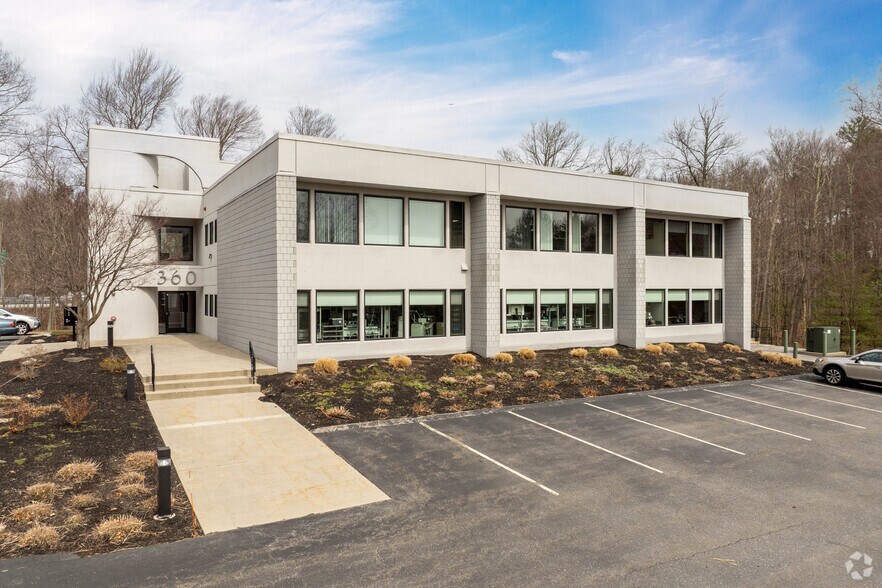 More Photos Of 360 Church St, Northborough Office For Sale