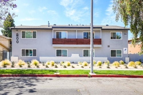 More Photos Of 200 E Wakefield Ave, Anaheim Apartments For Sale