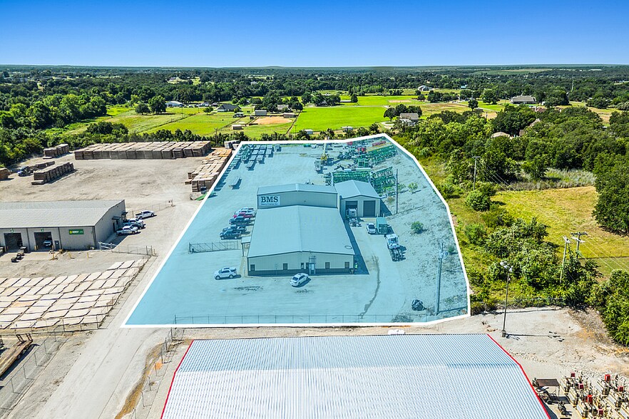 More Photos Of 1995 Ranger Hwy, Weatherford Office For Lease