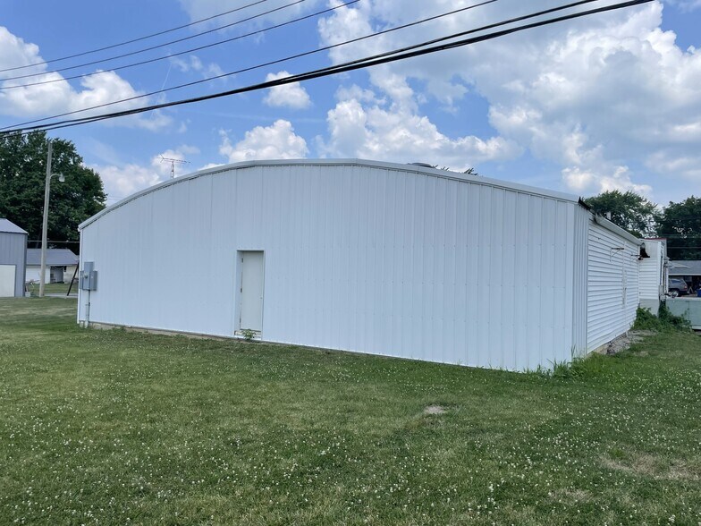 More Photos Of 607 E Pike St, Jackson Center Office For Lease