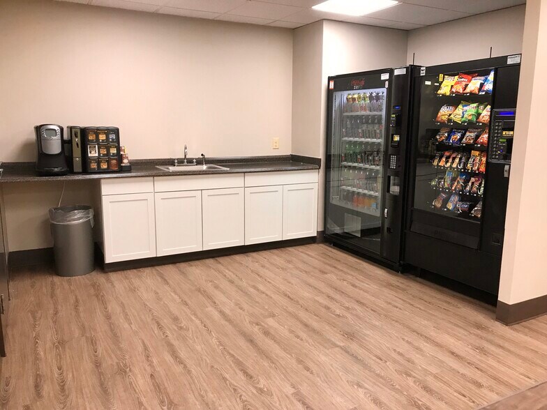 More Photos Of 5900 Core Rd, North Charleston Medical For Lease