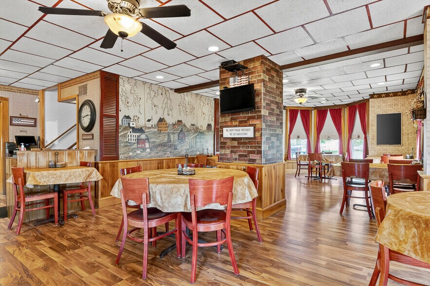 More Photos Of 1281 OH-183, Atwater Restaurant For Sale