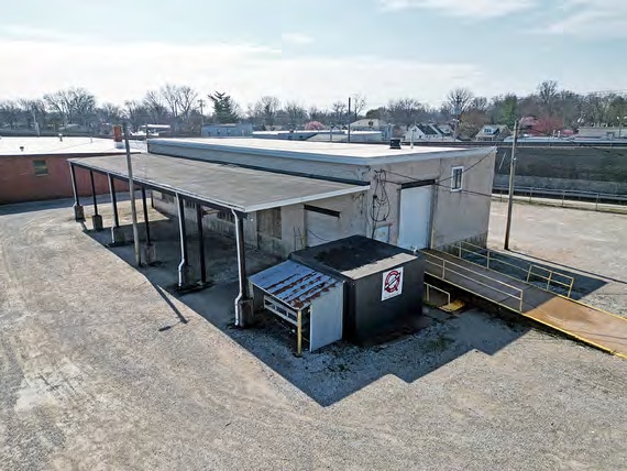 More Photos Of 1200 E B St, Belleville Warehouse For Sale