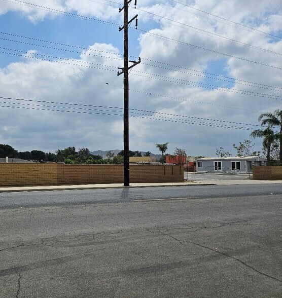 More Photos Of 4620 Felspar St, Jurupa Valley Land For Lease