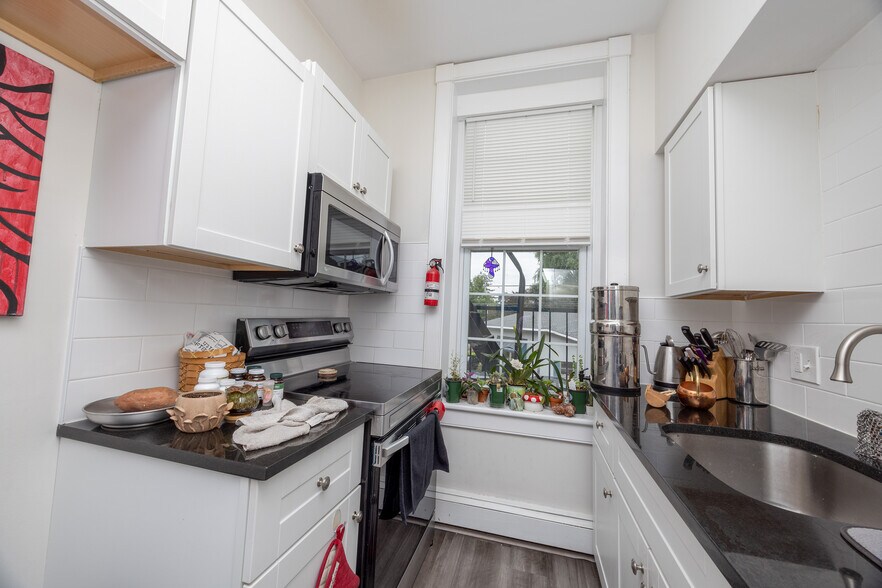 More Photos Of 74 N Main St, Lambertville Storefront Retail Residential For Sale
