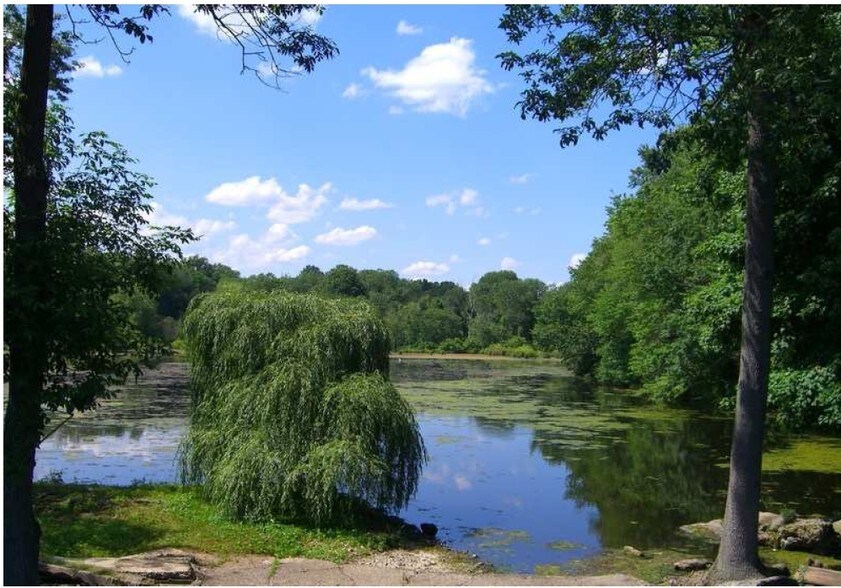 More Photos Of 1869 Post Rd E, Westport Freestanding For Lease