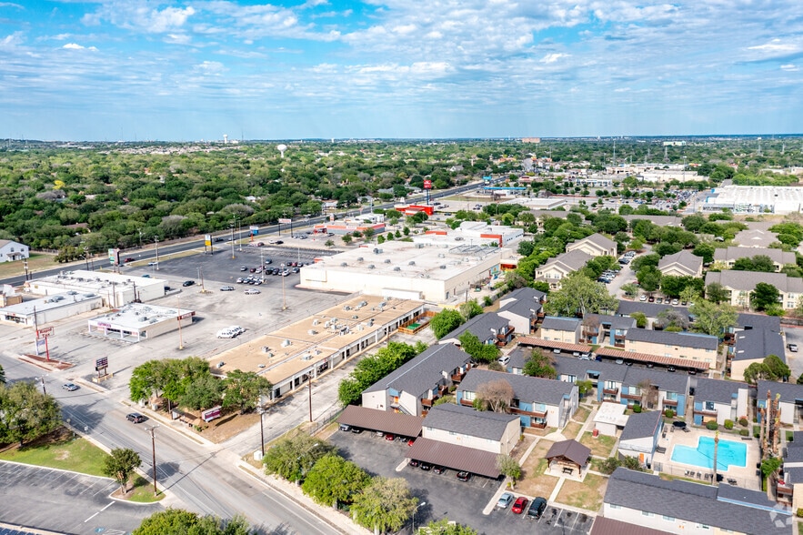 5538 Walzem Rd, San Antonio, TX 78218 Retail For Lease