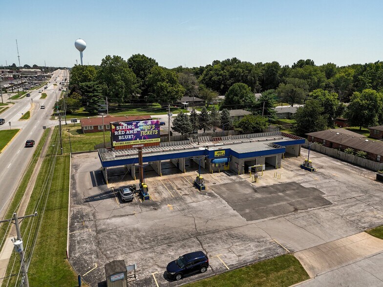 More Photos Of 2812 E Chestnut Expy, Springfield Carwash For Sale