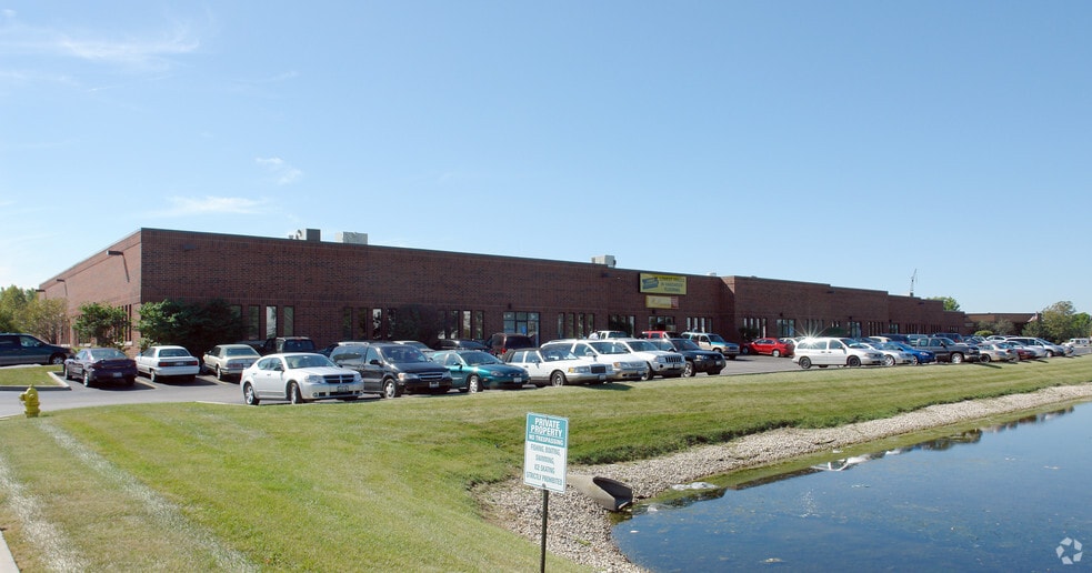 More Photos Of 335-367 Remington Blvd, Bolingbrook Light Manufacturing For Lease
