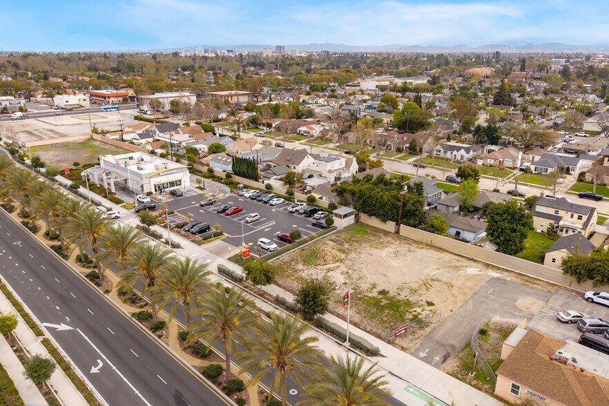 More Photos Of 1421 N Bristol St, Santa Ana Land For Sale