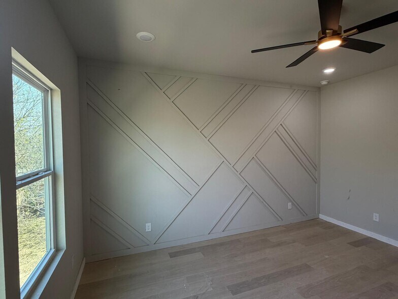 More Photos Of 525 Dakota St, San Antonio Multifamily For Sale