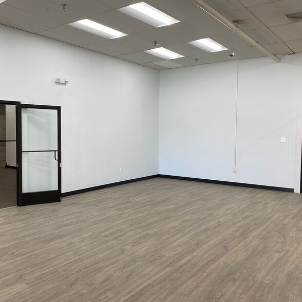 More Photos Of 1024 Gatewood Ave, Greensboro Warehouse For Lease