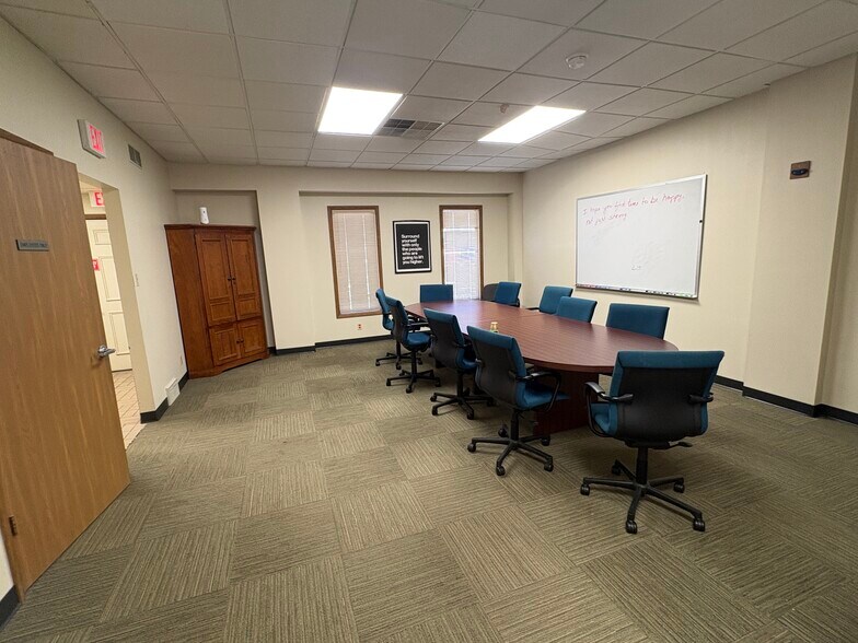 More Photos Of 773 Pershing St, Ellwood City Office For Sale