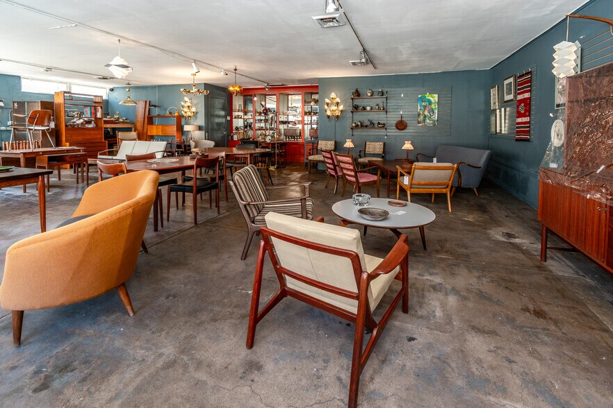 More Photos Of 99 S Main St, Lambertville Storefront For Sale