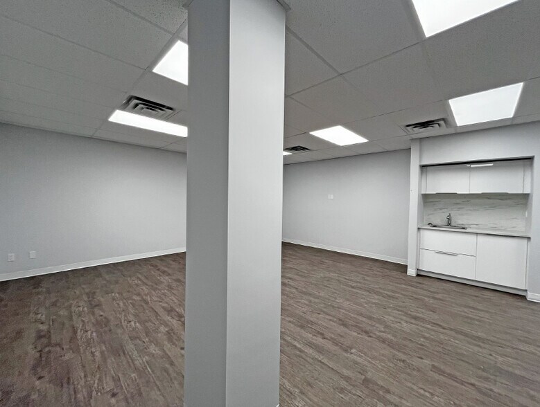 More Photos Of 122 17th Ave SE, Calgary Storefront Retail Office For Lease