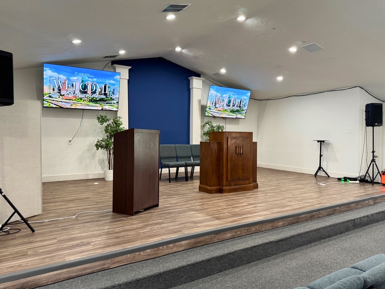 More Photos Of 2428 Wavell St, Houston Religious Facility For Sale