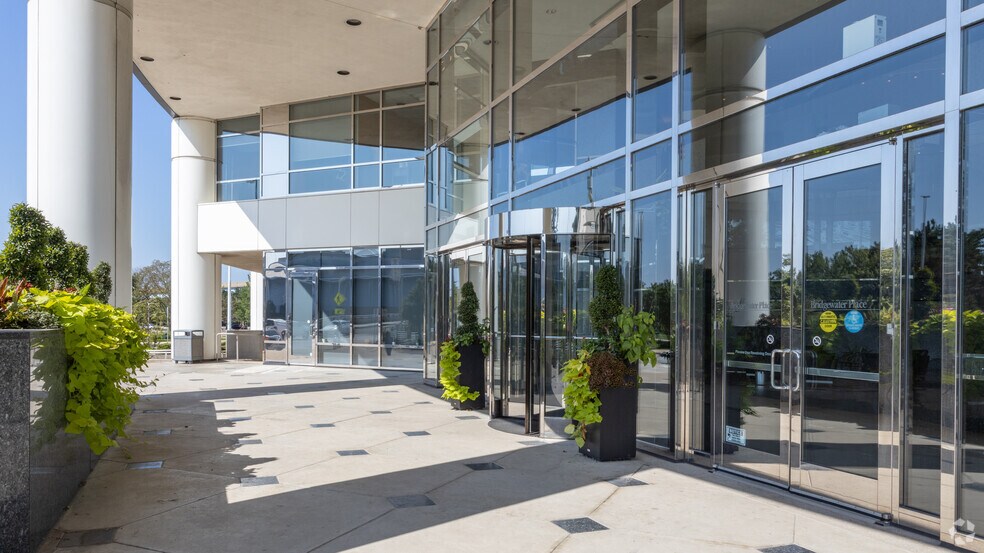 More Photos Of 333 Bridge St NW, Grand Rapids Office For Lease