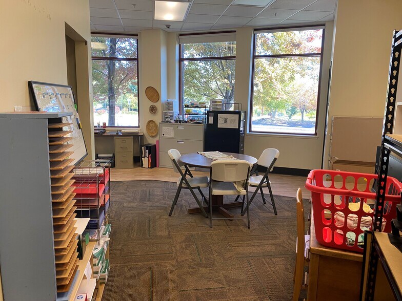 More Photos Of 929 SW Simpson Ave, Bend Medical For Lease