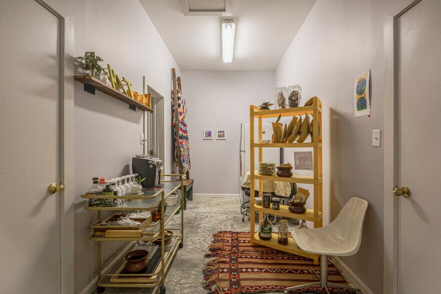 More Photos Of 618 W Magnolia Ave, Louisville Manufacturing For Lease