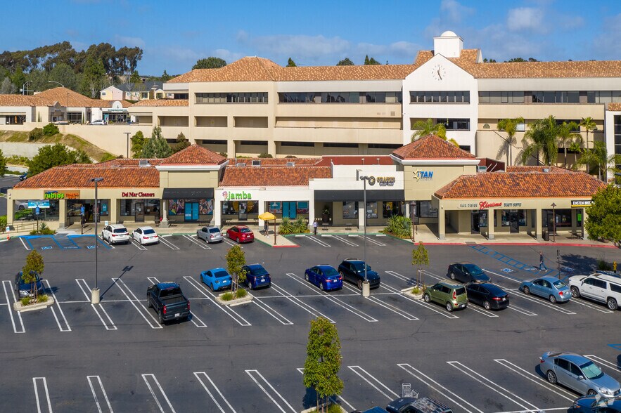 More Photos Of 3433-3545 Del Mar Heights Rd, San Diego Unknown For Lease