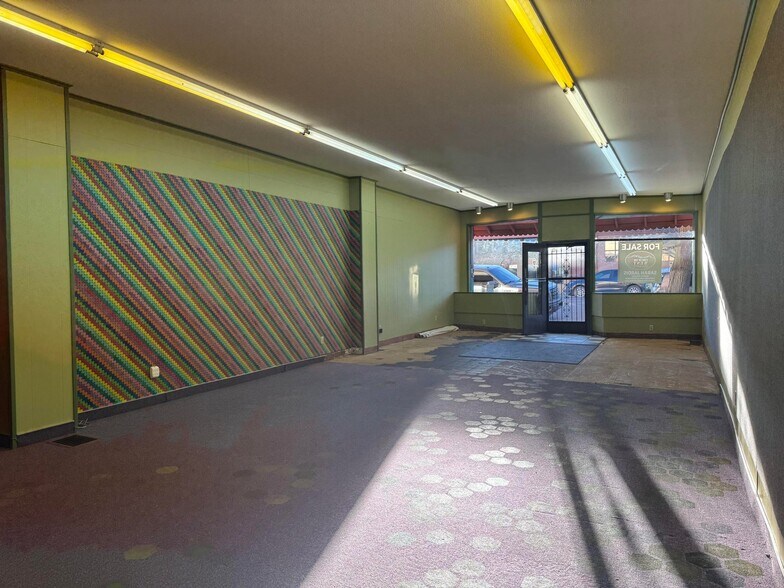 More Photos Of 518 Main St, Walsenburg Storefront Retail Residential For Sale