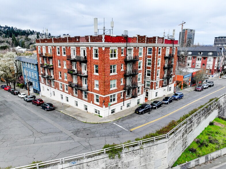 More Photos Of 1429 SW 14th Ave, Portland Apartments For Sale