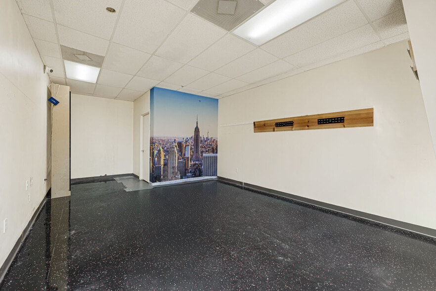 More Photos Of 11124 Cypress North Houston Rd, Houston Unknown For Lease