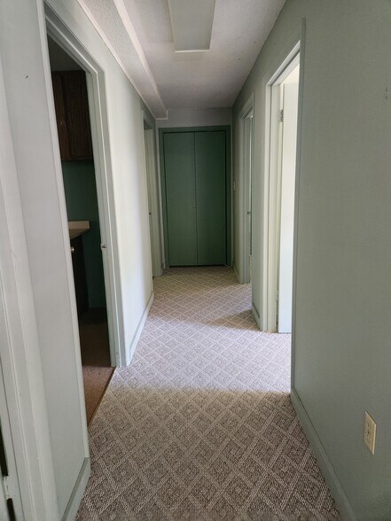 More Photos Of 4939 State Highway 23, Norwich Medical For Sale