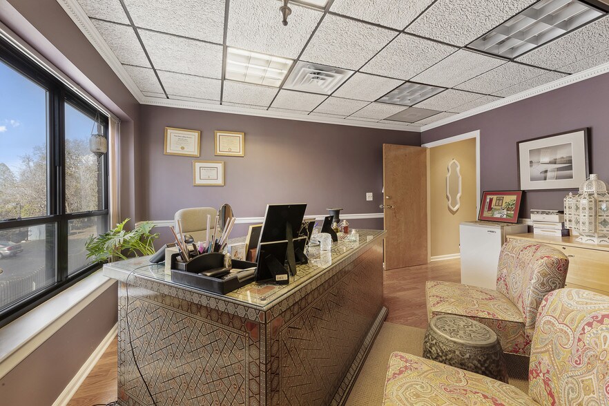 More Photos Of 188 E Bergen Pl, Red Bank Office For Sale