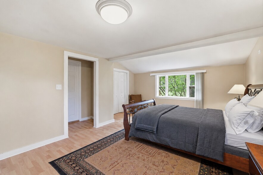 More Photos Of 1015 PA-390, Greentown Hospitality For Sale