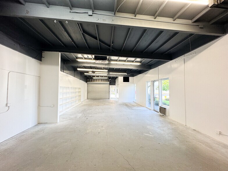More Photos Of 158 Hamilton Dr, Novato Warehouse For Lease