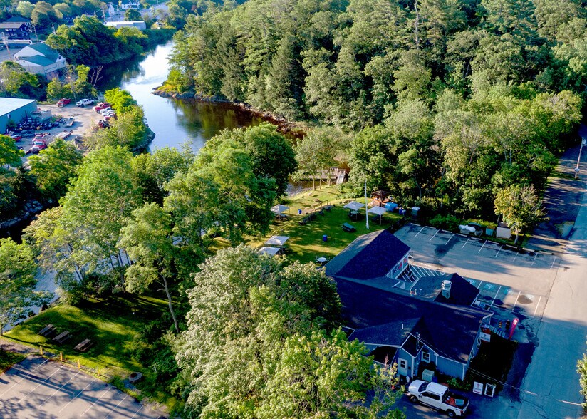 More Photos Of 8 South St, Ellsworth General Retail For Sale