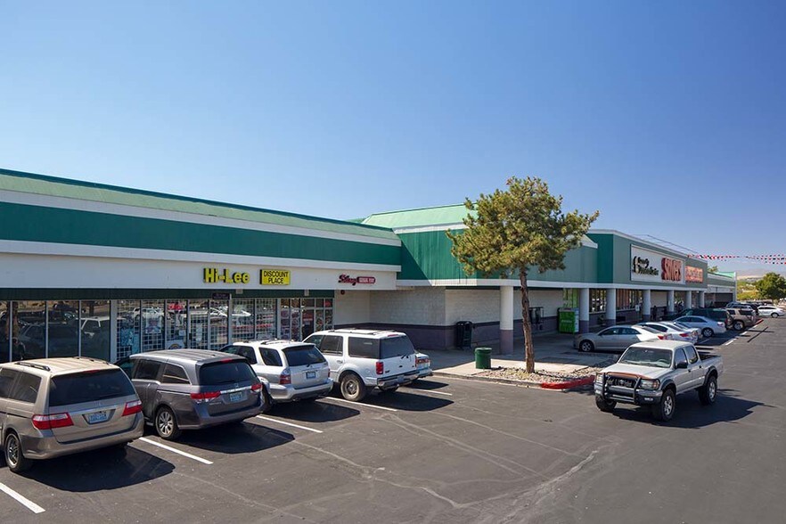 More Photos Of 2300-2360 Oddie Blvd, Sparks Restaurant For Lease