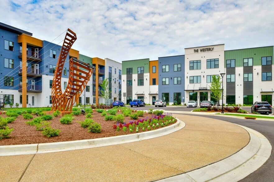 Primary Photo Of 6896 US Highway 70, Bartlett Restaurant For Lease