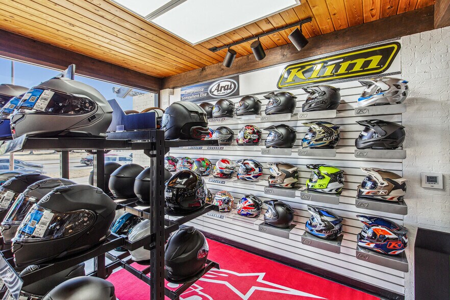 More Photos Of 1435 Wadsworth Blvd, Lakewood Storefront For Sale